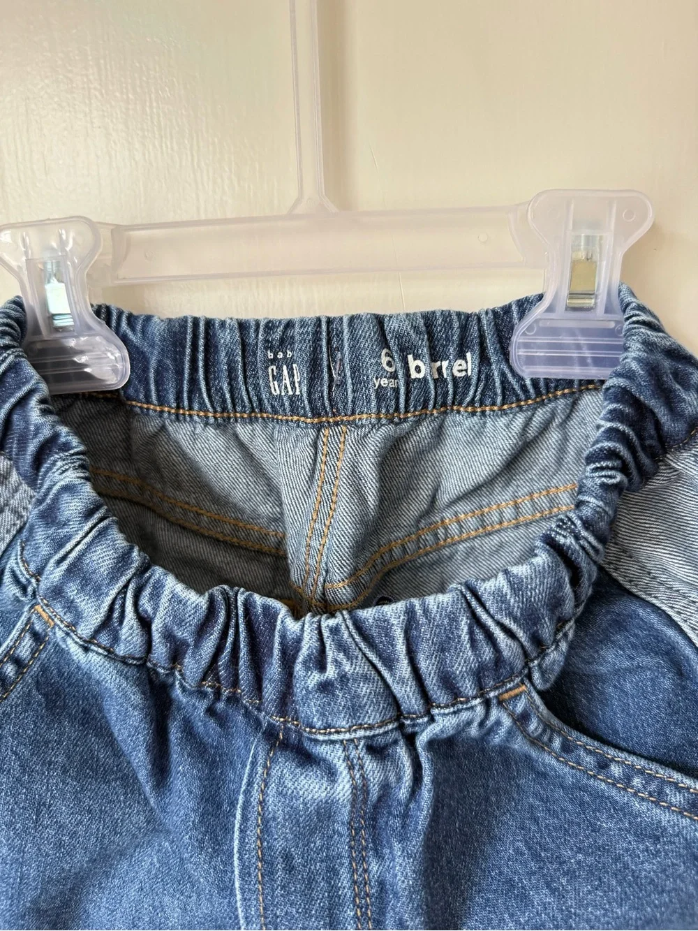 Gap kids two tone barrel jeans